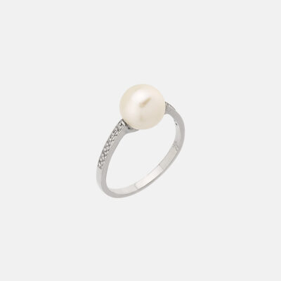 Minimal Freshwater Pearl Ring with Zirconia