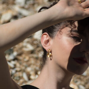 sfoojewelry_contrust collective_IllusionCollection_doublecirclesEarrings _GOLD PLATED MODEL