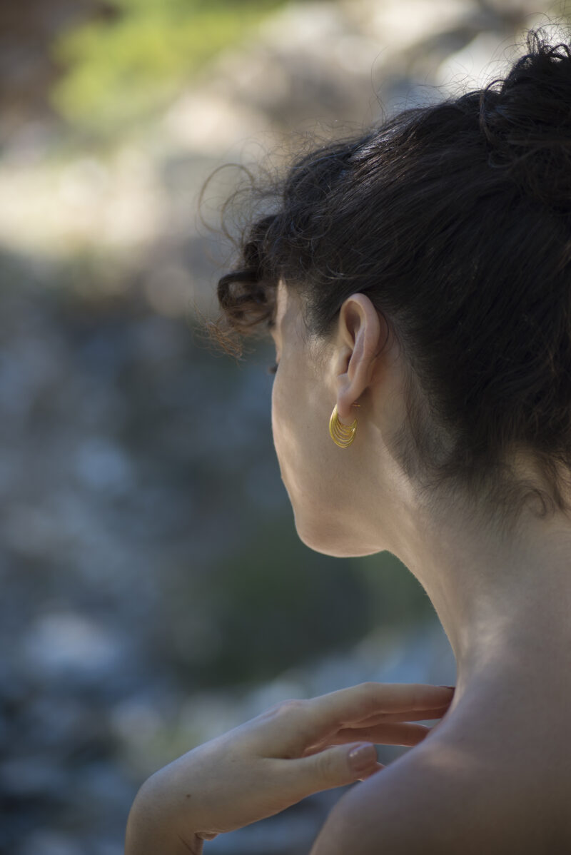 sfoojewelry_contrustcollective_illusioncollection cross lines hoop earrings_gold plated silver