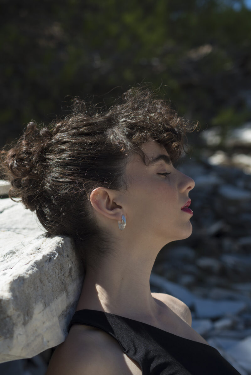 sfoojewelry_contrustcollective_illusioncollection_cross line hoop earrings_silver