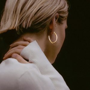 medium-fracture-hoop-earrings-gold-plated-ar-m-anna-rosa-moschouti-52957373792600_720x