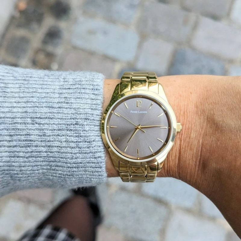 067M532_2-1000x1000-crop