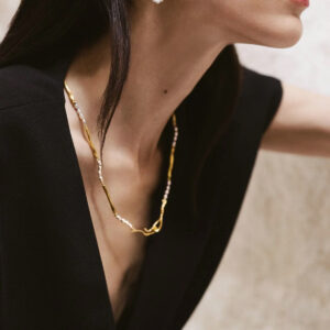 oriana-pearl-earrings-silver-ar-m-anna-rosa-moschouti-MODEL GP2